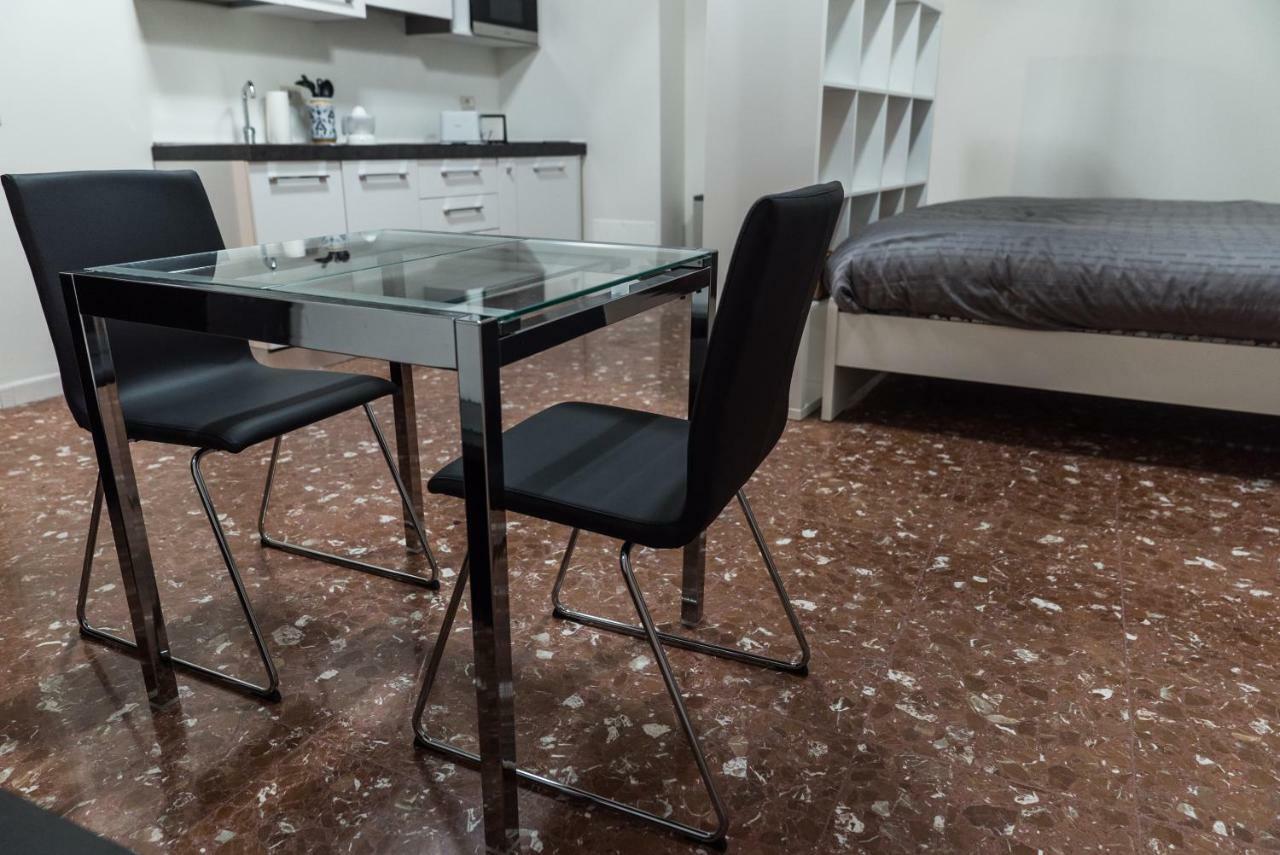 Modern Apartments 帕莱斯特里纳 外观 照片