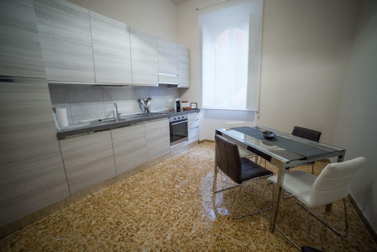 Modern Apartments 帕莱斯特里纳 外观 照片
